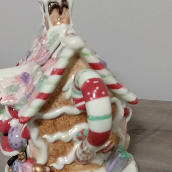 Fitz and Floyd Candy Lane Teapot New - Picture 3 of 11